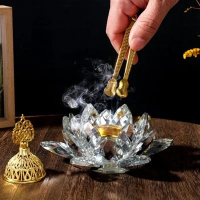 Brûleur de Oud en cristal de lotus en filigrane d'or